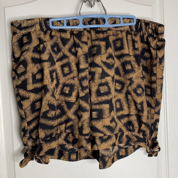 Abstract Shorts - Picture 1 of 3